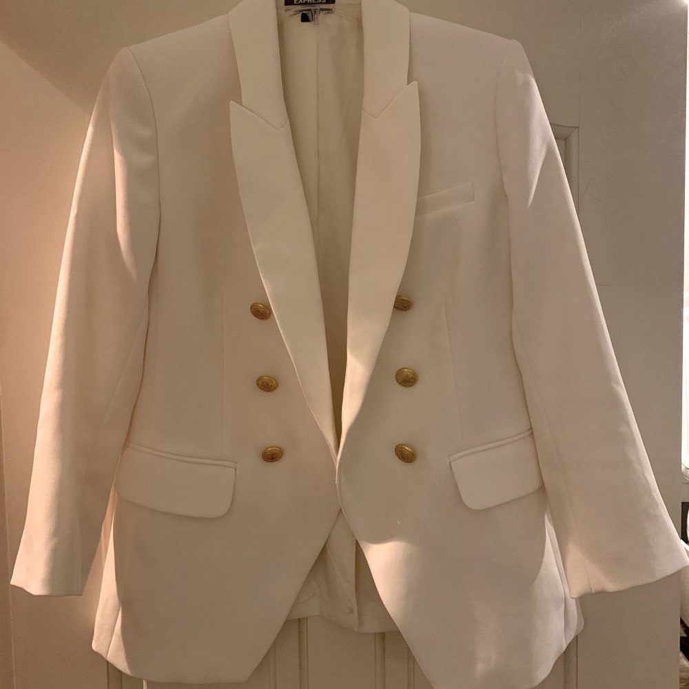 Express Ivory Blazer 10 EUC